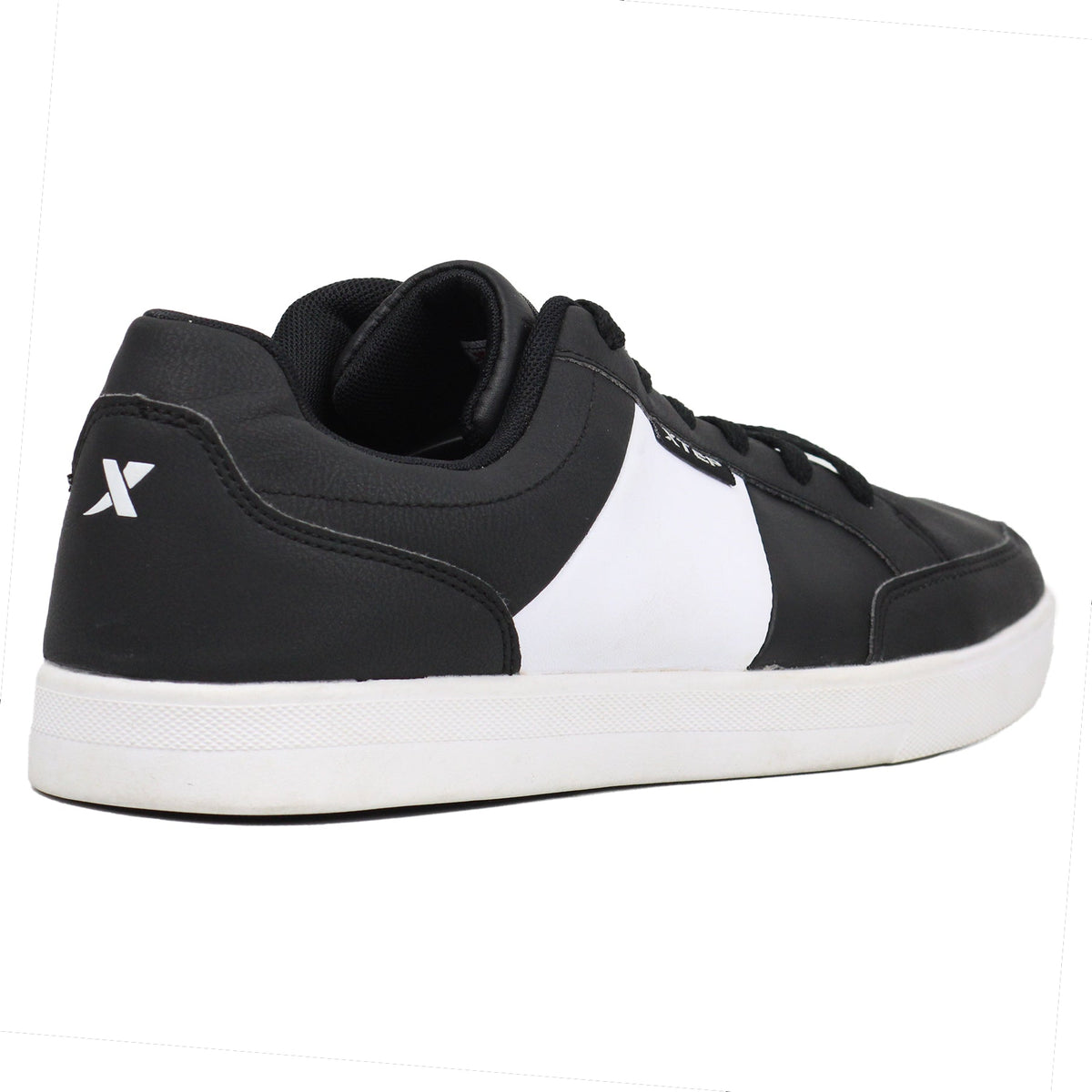 XTEP Casual Sports Shoes BKWT — view 3