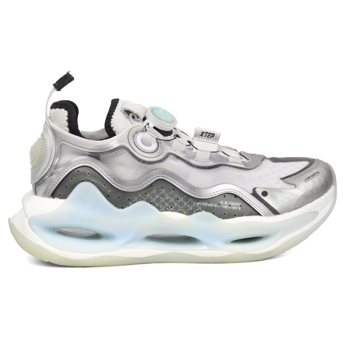 XTEP Tiancheng Series Breathable Low-Top Dad Shoes — view 1