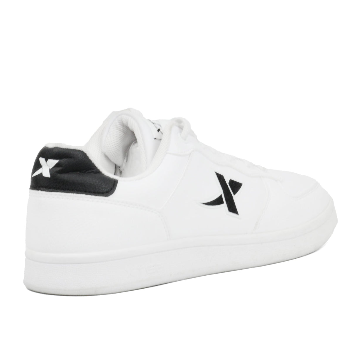 XTEP Skateboarding Sneakers Shoes — view 3