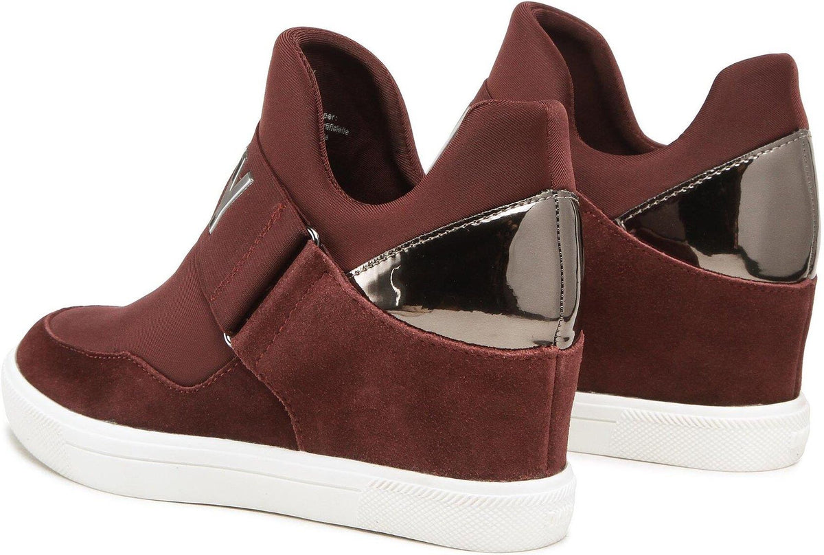 DKNY  Comfortable Classic Slip-on — view 3