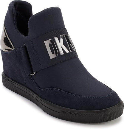 DKNY  Comfortable Classic Slip-on — view 2