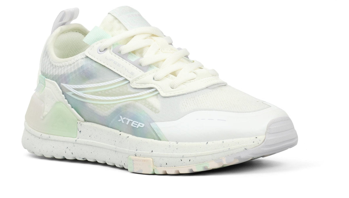 XTEP Low-Top Sneakers Shoes — view 2