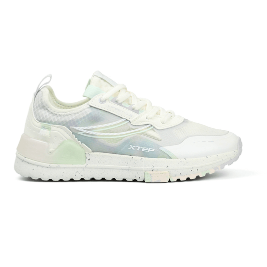 XTEP Low-Top Sneakers Shoes — view 1