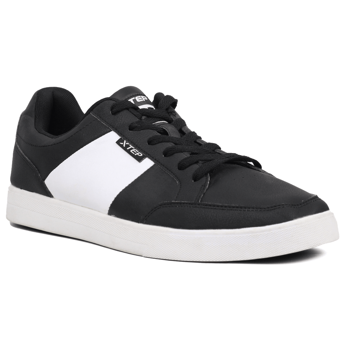 XTEP Casual Sports Shoes BKWT — view 2